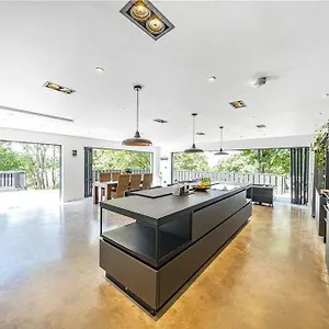 The Ridge - Luxury Designer With Hot Tub And Sauna, Bexley Borough Of London