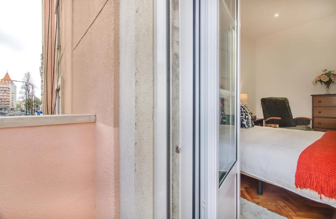 Lisbon Stay At Roma Boulevard Apartment