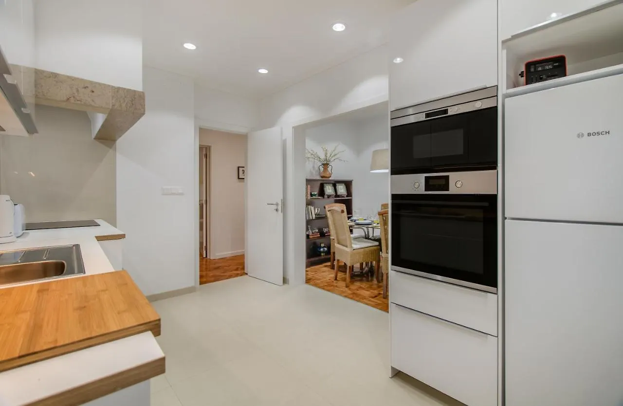 Lisbon Stay At Roma Boulevard Apartment
